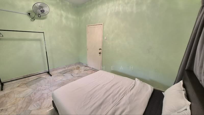 Rumah Berkembar untuk Dijual di New Pasir Puteh (Ipoh) - YY Cheah - Bedroom - PropertyGuru.com.my