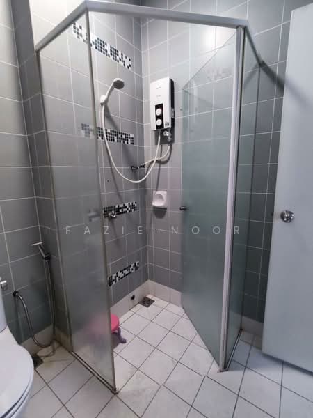 Cluster House for Sale in Sunway Alam Suria (Shah Alam) - Fazie Noor - Bathroom - PropertyGuru.com.my