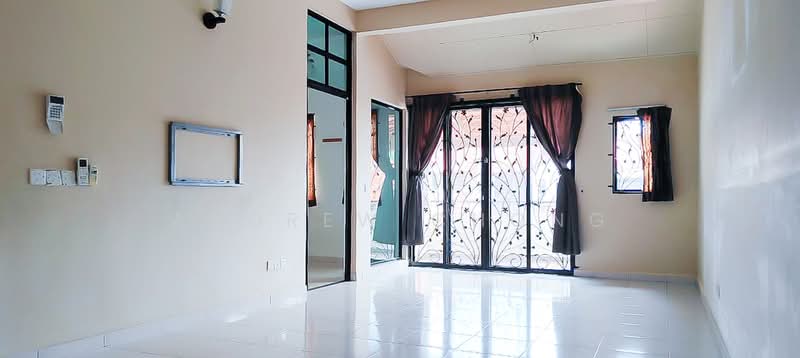 Semi-Detached House for Sale in Sungai Ara (Penang) - Andrew Chong - Living Room - PropertyGuru.com.my
