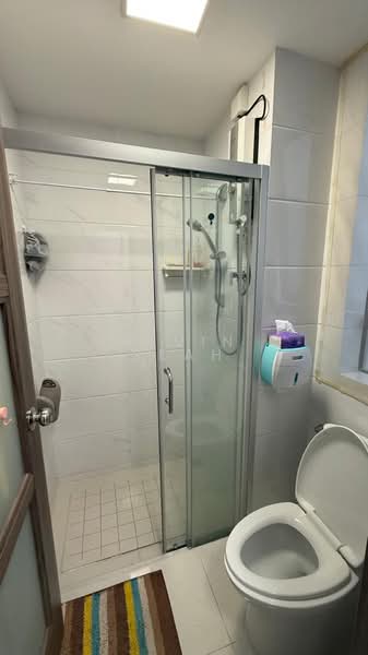 Pangsapuri untuk Dijual di Forest City - Alvin Seah - Bathroom - PropertyGuru.com.my