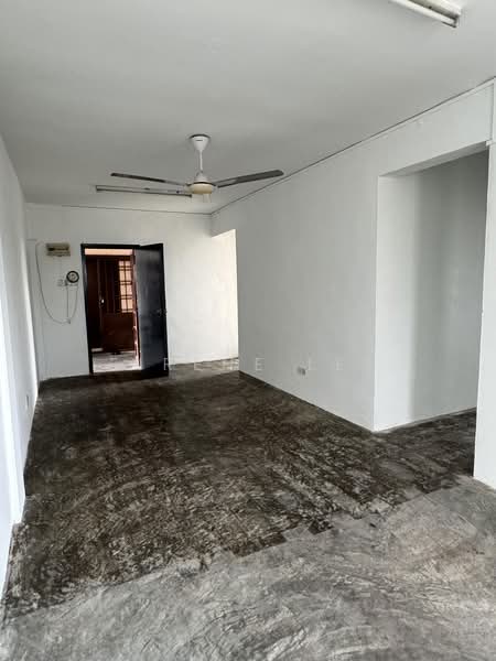 Flat for Sale at Flat Daisy - Eirene Lee - PropertyGuru.com.my