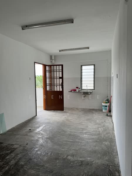 Flat for Sale at Flat Daisy - Eirene Lee - PropertyGuru.com.my