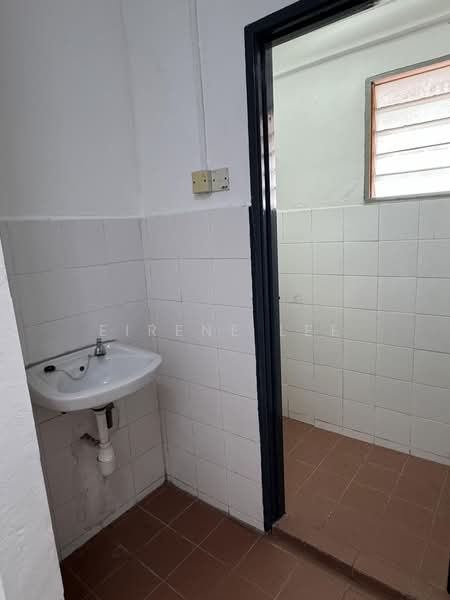 Flat for Sale at Flat Daisy - Eirene Lee - PropertyGuru.com.my