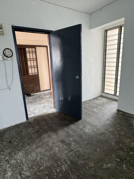Flat for Sale at Flat Daisy - Eirene Lee - PropertyGuru.com.my