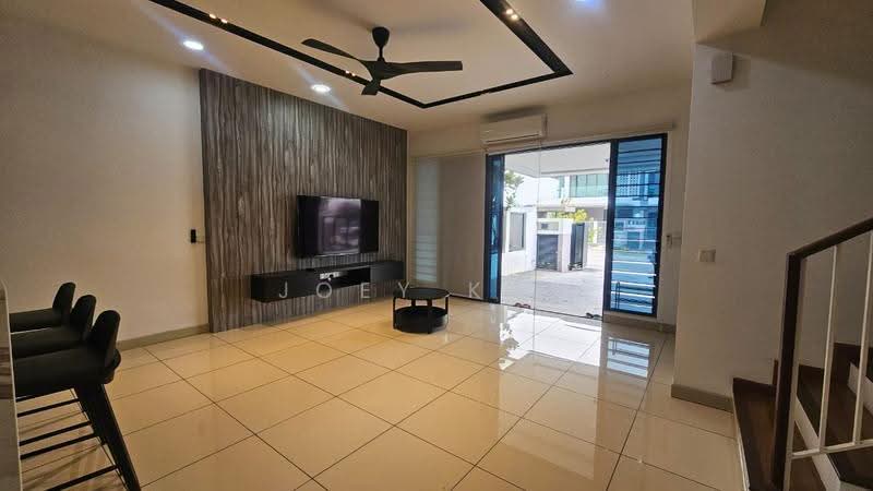 Rumah Teres 2-Tingkat untuk Disewa di Denai Alam (Shah Alam) - Joey Koh - Living Room - PropertyGuru.com.my