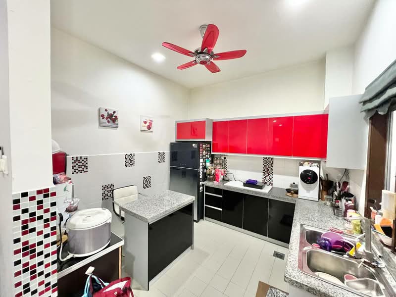 Rumah Bandar untuk Dijual di Kajang (Selangor) - Zul Arif - Kitchen - PropertyGuru.com.my