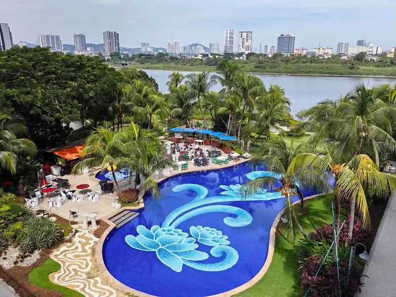 Servis Apartment untuk Dijual di Aradia Residence @ Lake City KL North - Darren Pue - Pool - PropertyGuru.com.my