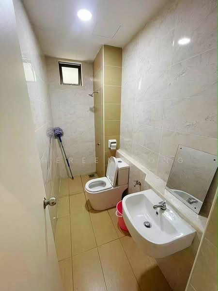 Service Residence for Rent at D'Summit Residences - Shereen Wong - Bathroom - PropertyGuru.com.my