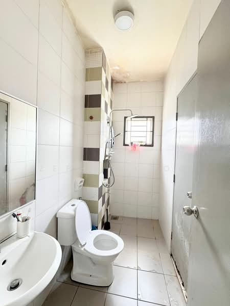 Rumah Teres 2 Tingkat untuk Dijual di Taman Nusa Idaman (Iskandar Puteri (Nusajaya)) - Zephyr Khoo - Bathroom - PropertyGuru.com.my