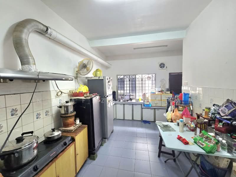 Terraced House for Sale in Taman Sri Aman (Cheras) - NoraFizah Gapar - Kitchen - PropertyGuru.com.my