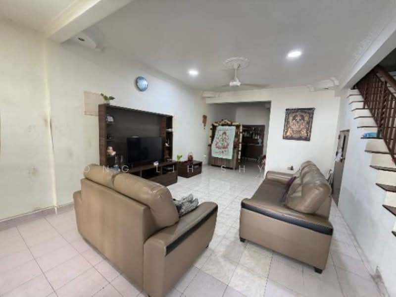 Rumah Teres 2 Tingkat untuk Dijual di Taman Mutiara Rini (Skudai) - Ong Lih Shyan - Living Room - PropertyGuru.com.my