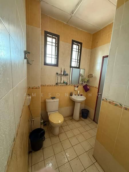 Terraced House for Sale in Taman Mutiara Rini (Skudai) - Jameson Choo - Bathroom - PropertyGuru.com.my