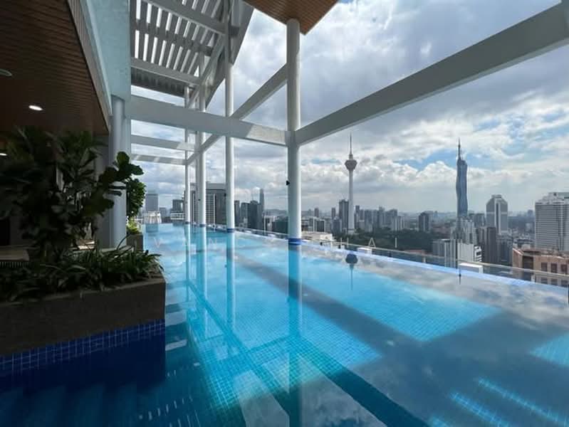 Kondominium untuk Dijual di The Luxe By Infinitum - Vancs Chai - Pool - PropertyGuru.com.my