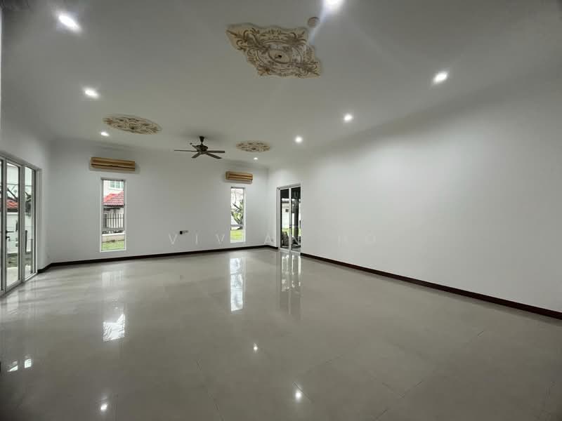 Banglo Pautan untuk Dijual di Tropicana (Petaling Jaya) - Vivian Ho - Living Room - PropertyGuru.com.my