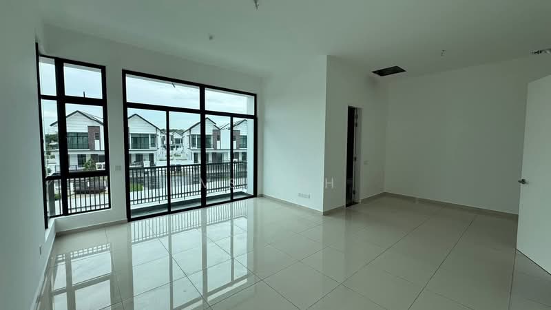 Rumah Berkembar untuk Dijual di Setia Eco Gardens (Gelang Patah) - Ms Loh - PropertyGuru.com.my
