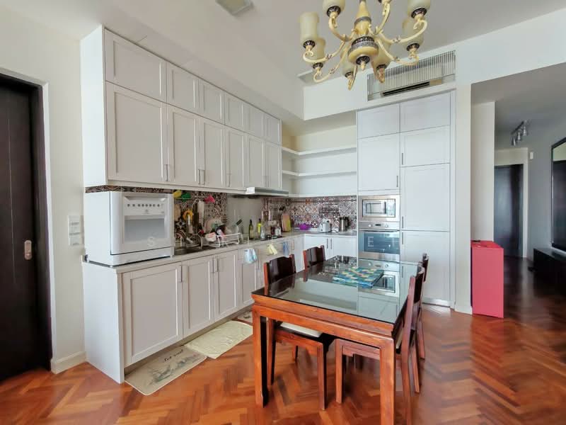 Kondominium untuk Dijual di Quayside Seafront Resort Condominiums - Shirley Beh - Kitchen - PropertyGuru.com.my