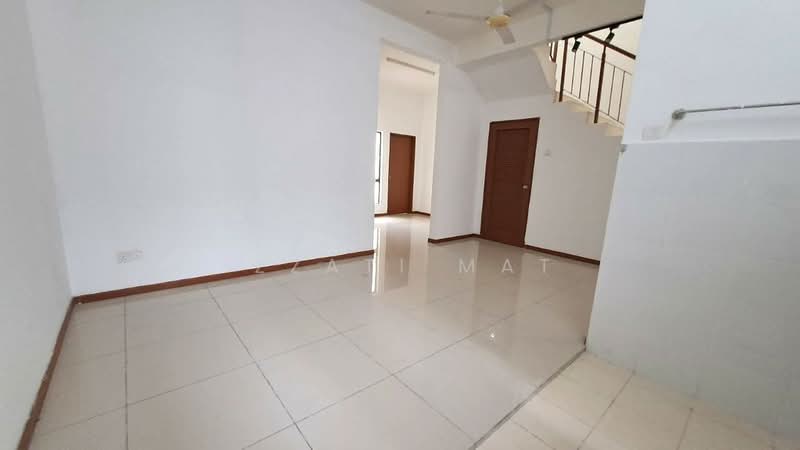 2-storey Terraced House for Sale in Taman Saujana KLIA (Sepang) - Izzati Mat - Living Room - PropertyGuru.com.my