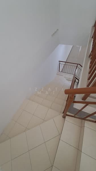 2-storey Terraced House for Sale in Taman Saujana KLIA (Sepang) - Izzati Mat - Corridor - PropertyGuru.com.my
