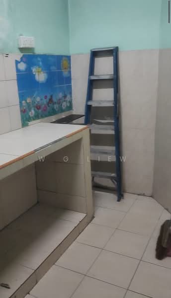 Flat for Sale at Rumah Pangsa Segar Perdana - W G Liew - Interior - PropertyGuru.com.my