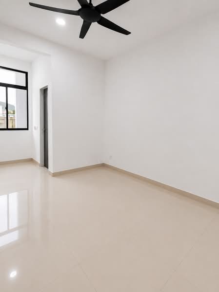 Rumah Teres 2 Tingkat untuk Disewa di Taman Desa Tebrau (Tebrau) - Vivian Q - PropertyGuru.com.my