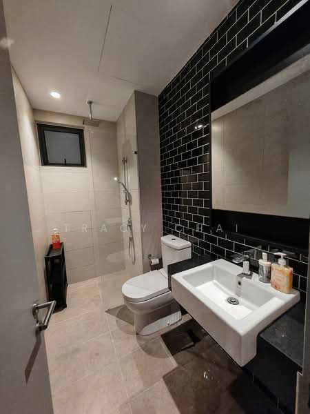 Servis Apartment untuk Disewa di Union Suites - Tracy Chai - Bathroom - PropertyGuru.com.my