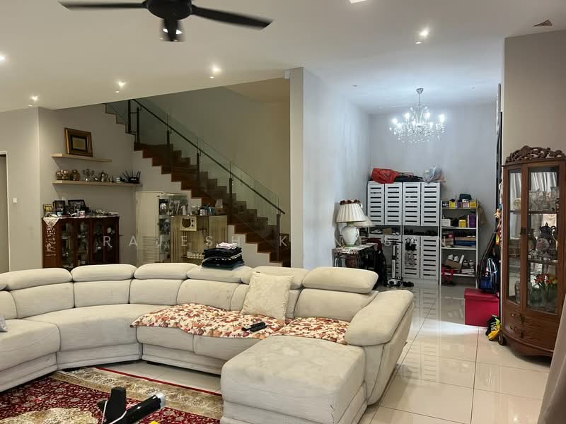 Semi-Detached House for Sale in Rawang (Selangor) - Rajesh Kanesan - Living Room - PropertyGuru.com.my