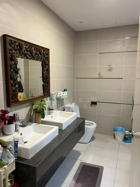Semi-Detached House for Sale in Rawang (Selangor) - Rajesh Kanesan - Bathroom - PropertyGuru.com.my