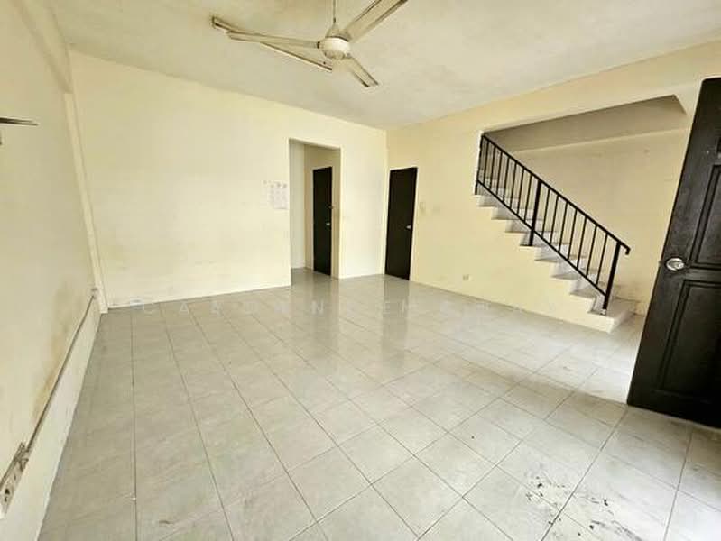 Rumah Teres 2 Tingkat untuk Dijual di Taman Rawang Tin (Rawang) - Caydence Chay - Living Room - PropertyGuru.com.my