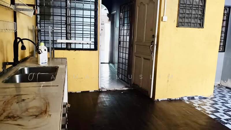 Rumah Teres 2 Tingkat untuk Dijual di Bandar Tasik Puteri (Rawang) - Ahmad Muslim - Kitchen - PropertyGuru.com.my