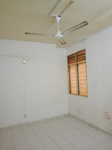 Apartment for Rent at Pangsapuri Lagoon Perdana - Richard Ooi - Interior - PropertyGuru.com.my