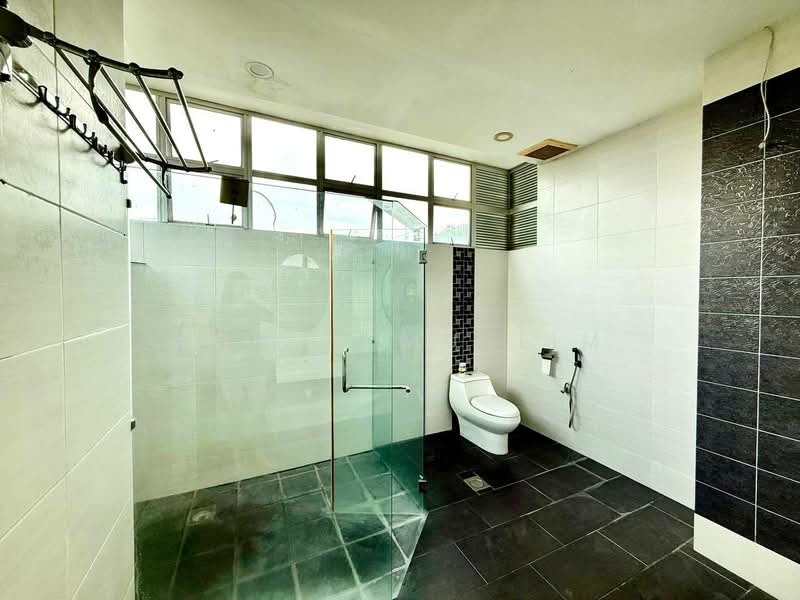 Bungalow for Sale in Kota Emerald (Rawang) - Ahmad Muslim - Bathroom - PropertyGuru.com.my