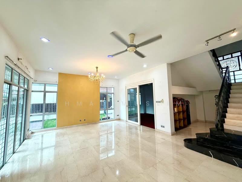 Bungalow for Sale in Kota Emerald (Rawang) - Ahmad Muslim - Living Room - PropertyGuru.com.my