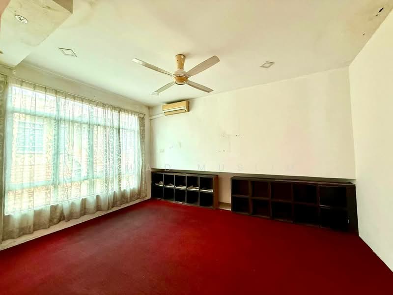 Bungalow for Sale in Kota Emerald (Rawang) - Ahmad Muslim - PropertyGuru.com.my