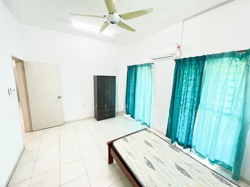 Rumah Teres untuk Dijual di Shah Alam (Selangor) - Zul Arif - Bedroom - PropertyGuru.com.my