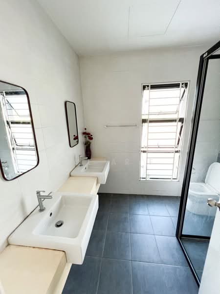 Rumah Teres untuk Dijual di Shah Alam (Selangor) - Zul Arif - Bathroom - PropertyGuru.com.my