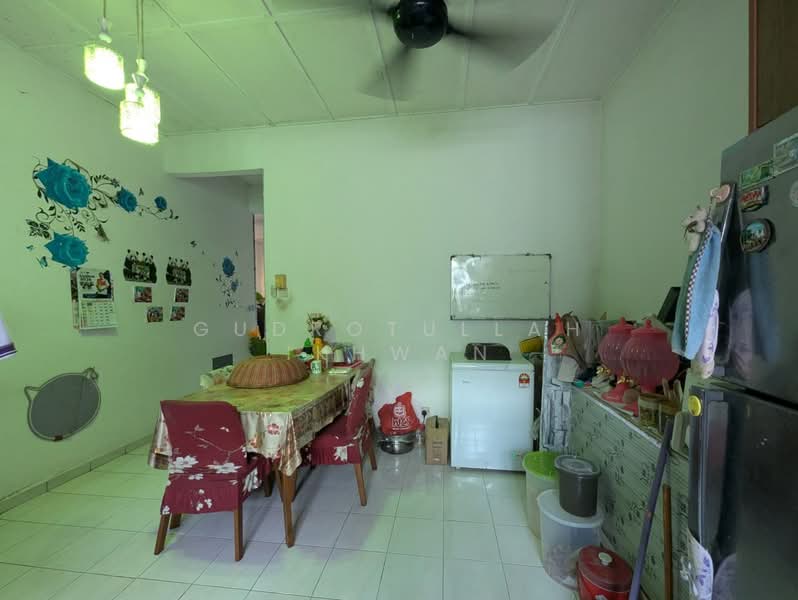 Semi-Detached House for Sale in Dengkil (Selangor) - Gudrotullah Ikhwan - Dining Room - PropertyGuru.com.my