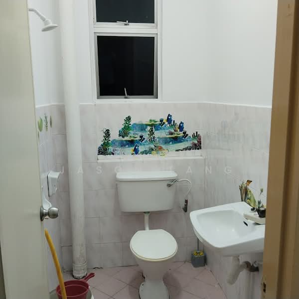 Rumah Bandar untuk Disewa di Kulai (Johor) - Jason Tang - Bathroom - PropertyGuru.com.my