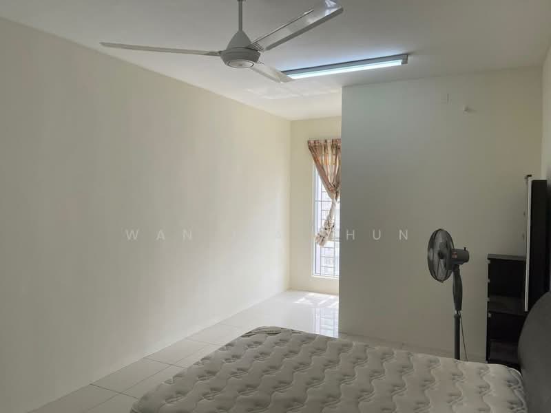 Condominium for Rent at Platinum Lake PV 20 - Wan Jia Shun - Bedroom - PropertyGuru.com.my