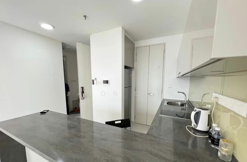 Servis Apartment untuk Disewa di Ativo Suites @ Damansara Avenue - Jason Chen - Kitchen - PropertyGuru.com.my