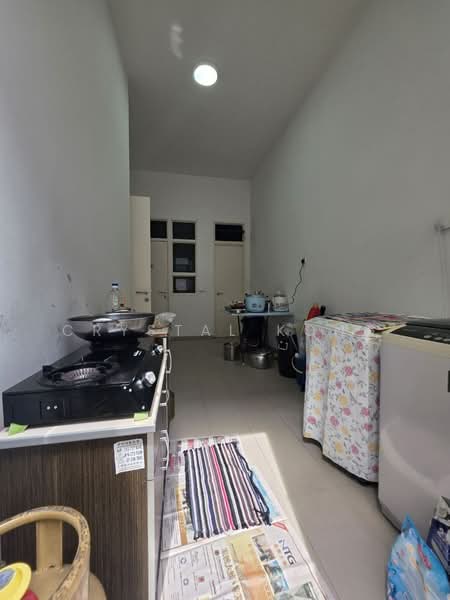 Cluster House for Sale in Bukit Indah (Iskandar Puteri (Nusajaya)) - Crystal Kong - Kitchen - PropertyGuru.com.my