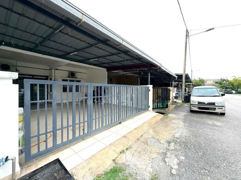 Terraced House for Sale in Klang (Selangor) - Muhammad Ezwan - Exterior - PropertyGuru.com.my