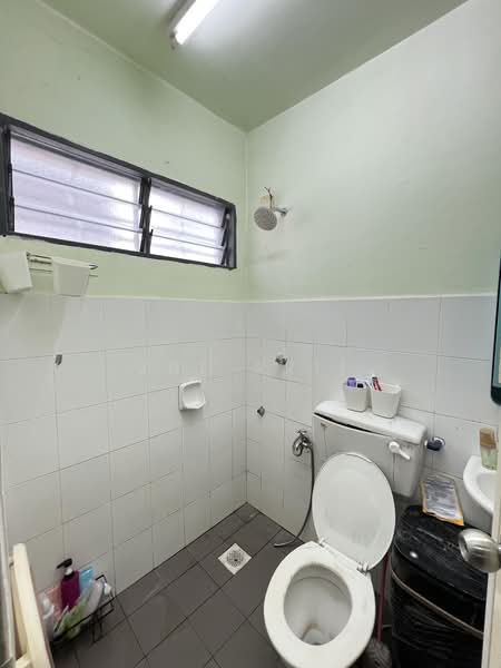 Semi-Detached House for Sale in Taman Selayang Mutiara (Selayang) - Zul Arif - Bathroom - PropertyGuru.com.my