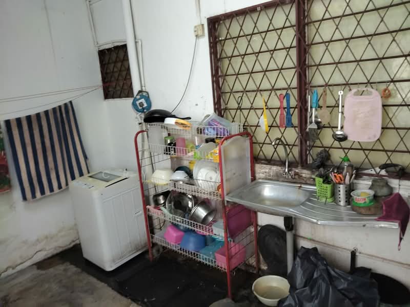 Rumah Teres 1.5-Tingkat untuk Dijual di Taman Bidara (Selayang) - Crystal Lum - Kitchen - PropertyGuru.com.my