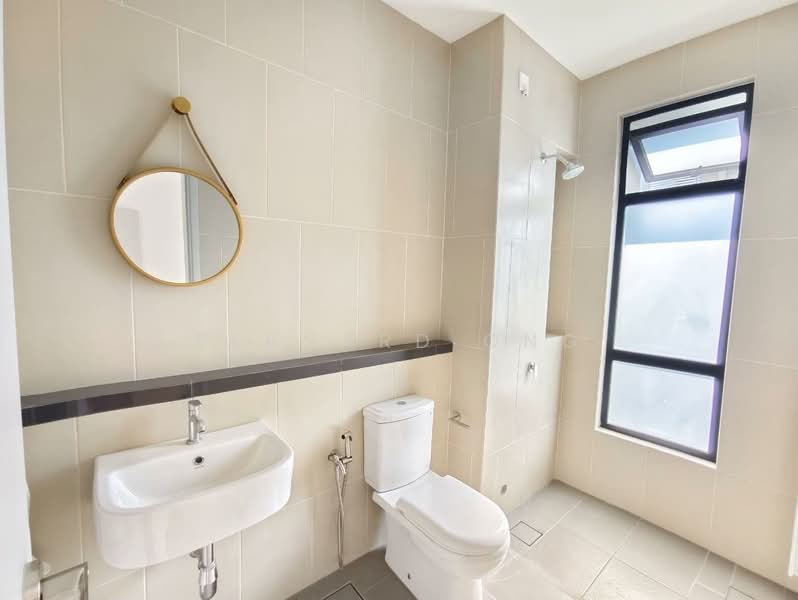 Semi-Detached House for Sale in Kota Emerald (Rawang) - Bernard Ong - Bathroom - PropertyGuru.com.my