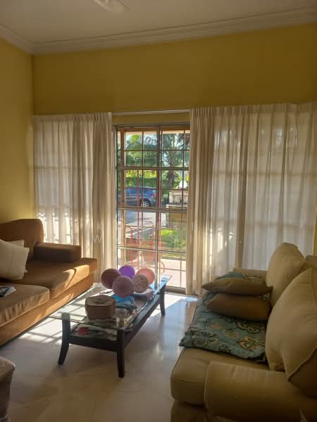 Rumah Teres untuk Dijual di Bukit Rahman Putra (Sungai Buloh) - Khairil Anwar Sirajudin - Living Room - PropertyGuru.com.my