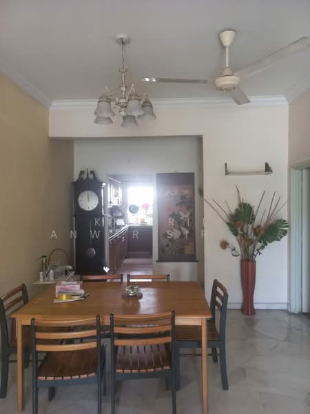 Terraced House for Rent in Bukit Rahman Putra (Sungai Buloh) - Khairil Anwar Sirajudin - Dining Room - PropertyGuru.com.my