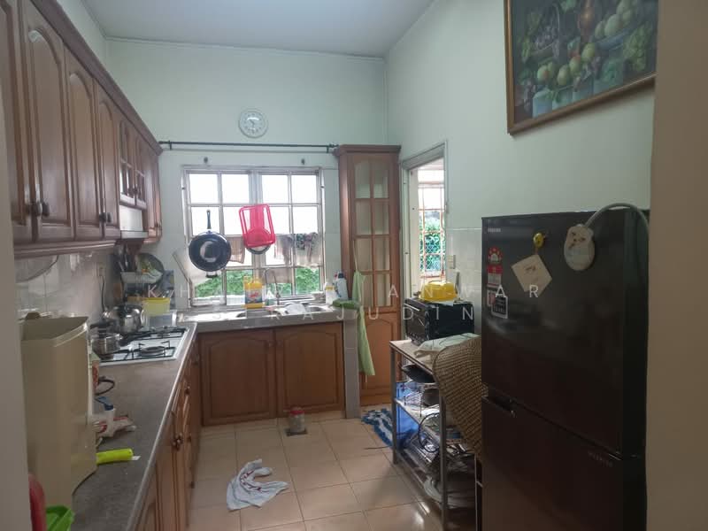 Terraced House for Rent in Bukit Rahman Putra (Sungai Buloh) - Khairil Anwar Sirajudin - Kitchen - PropertyGuru.com.my