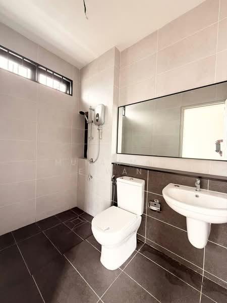 2-storey Terraced House for Sale in Elmina (Shah Alam) - Muhammad Ezwan - Bathroom - PropertyGuru.com.my