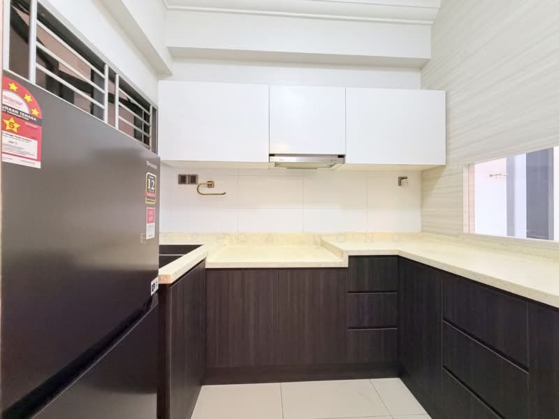 Service Residence for Sale at V@SUMMERPLACE - Enrica Long - Kitchen - PropertyGuru.com.my