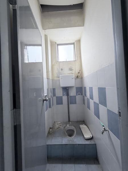 Shop for Rent in Taman Nusa Bestari (Iskandar Puteri (Nusajaya)) - Eva Siow - Bathroom - PropertyGuru.com.my